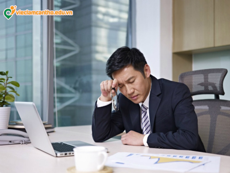 đi làm khi đang bị ốm